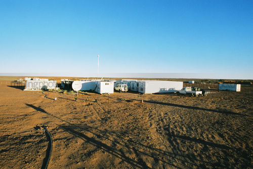 Oil and gas rig workers remote desert camp  - Mining Photo Stock Library